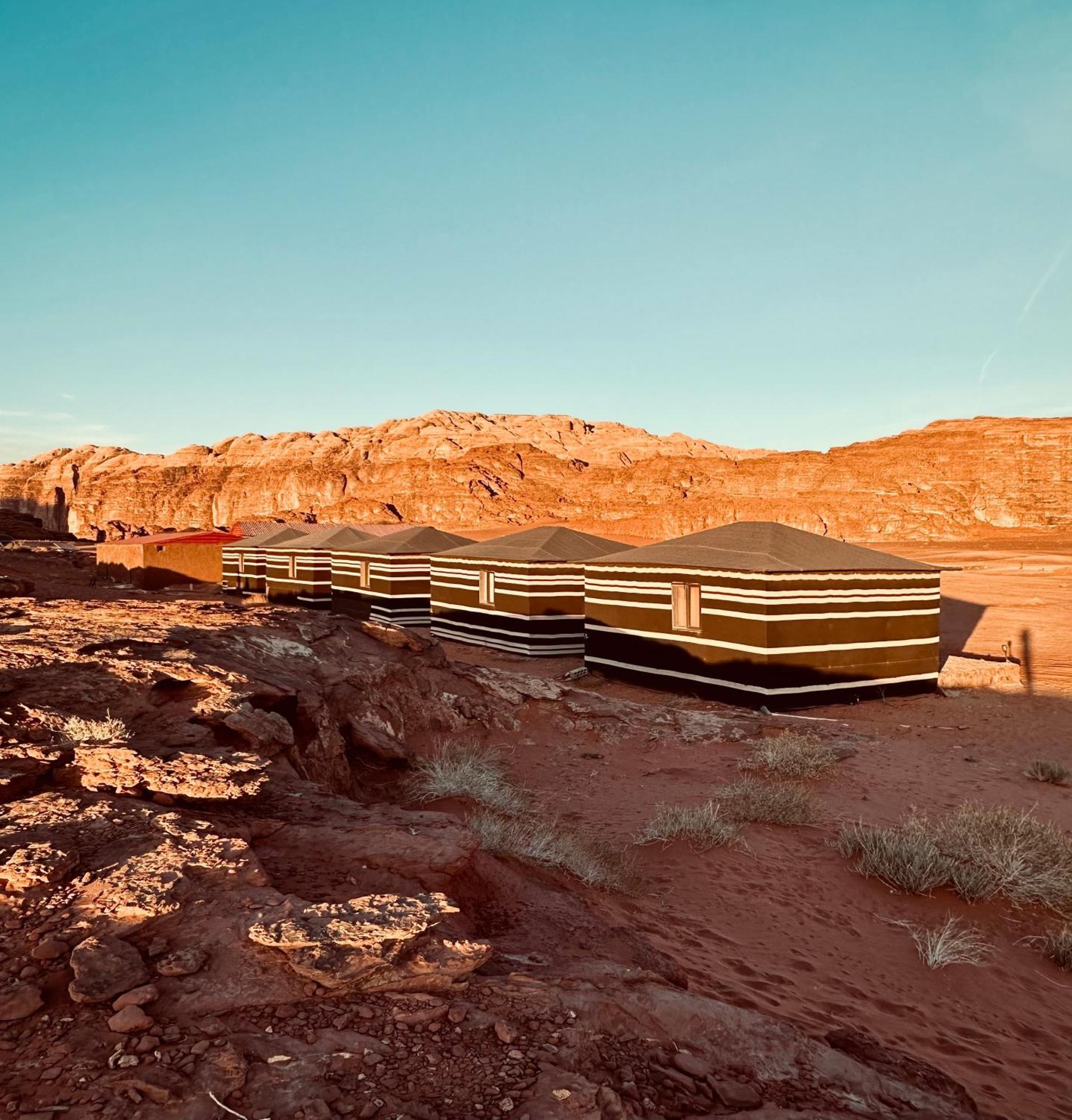 Salameh'S Bedouin Camp Hotel วาดิรัม ภายนอก รูปภาพ
