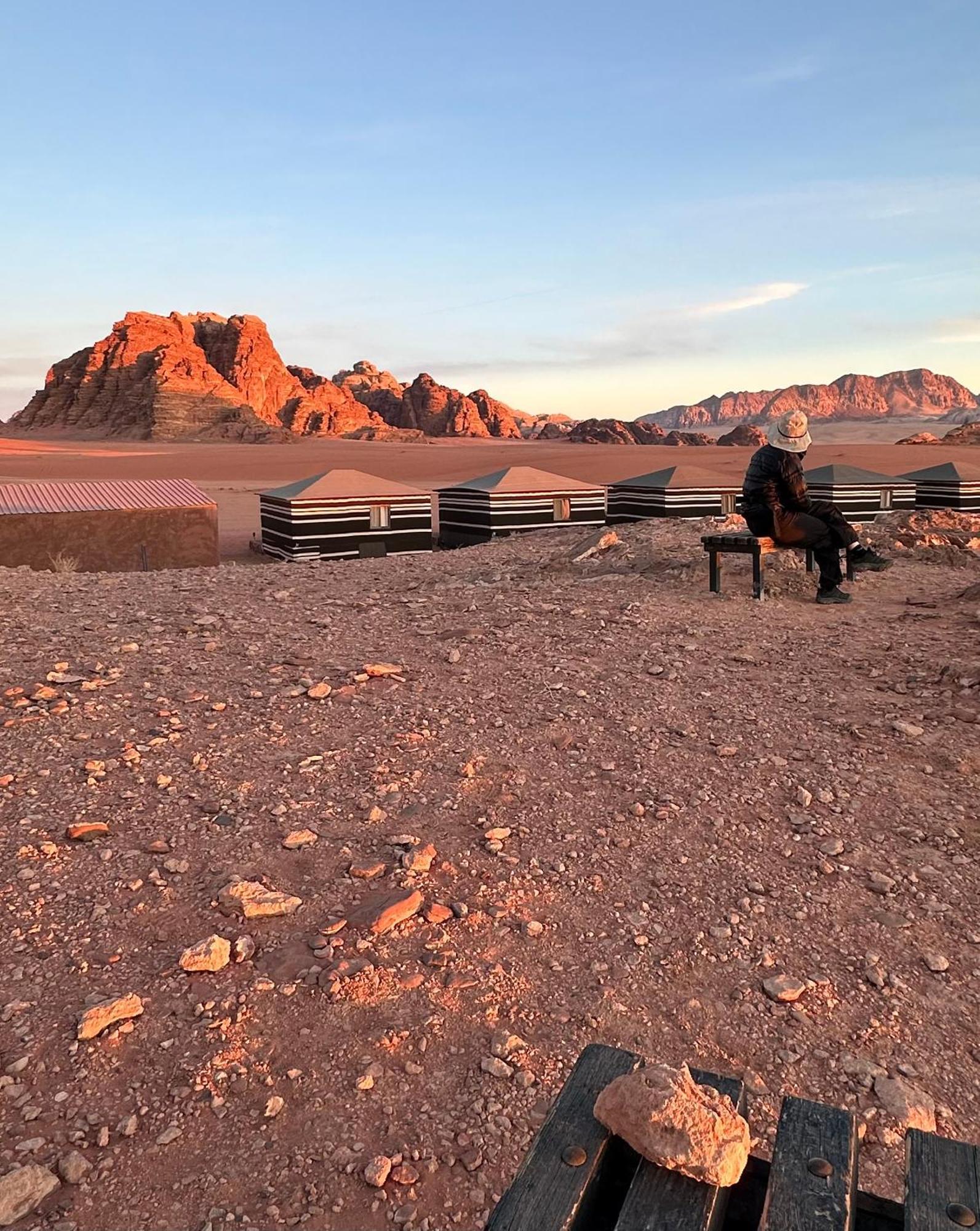 Salameh'S Bedouin Camp Hotel วาดิรัม ภายนอก รูปภาพ