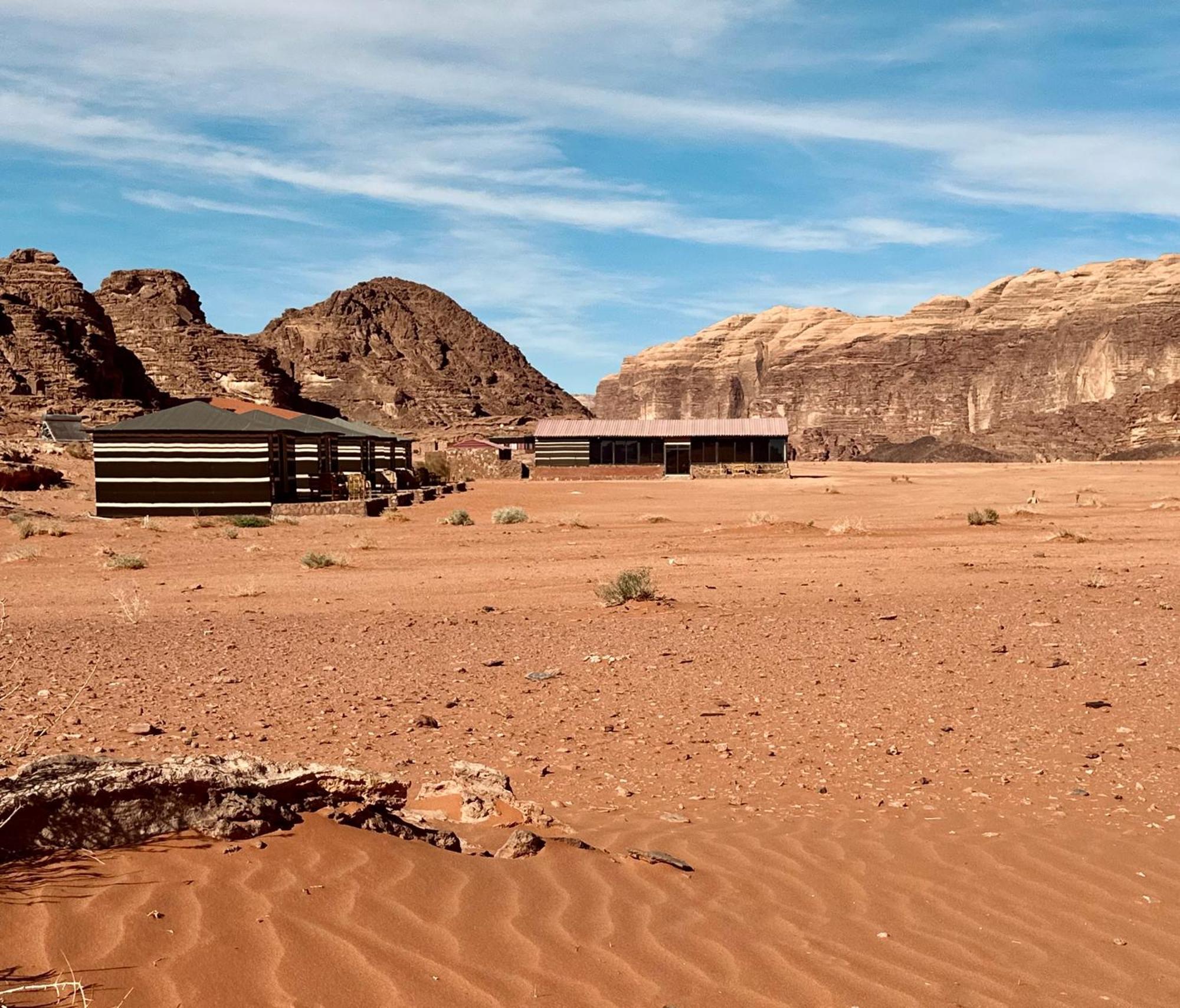 Salameh'S Bedouin Camp Hotel วาดิรัม ภายนอก รูปภาพ